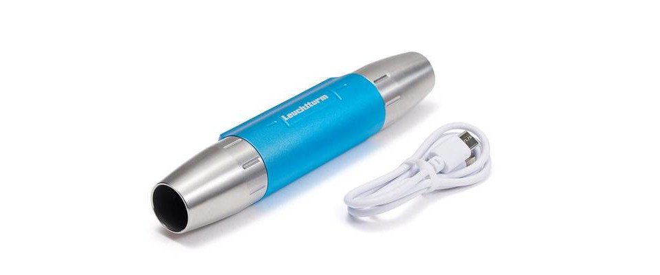 picture showing charging cable with shortwave uv lamp